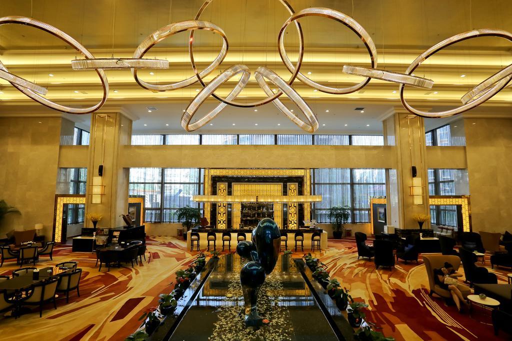 Jinjiang International Hotel Урумчи Экстерьер фото