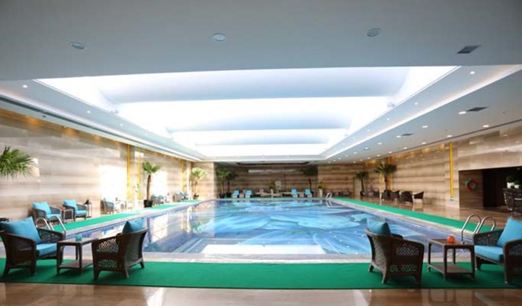Jinjiang International Hotel Урумчи Экстерьер фото