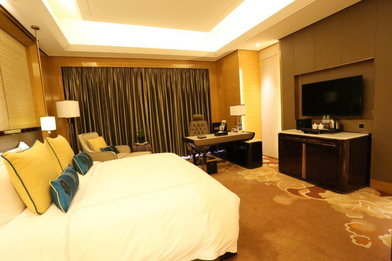 Jinjiang International Hotel Урумчи Экстерьер фото
